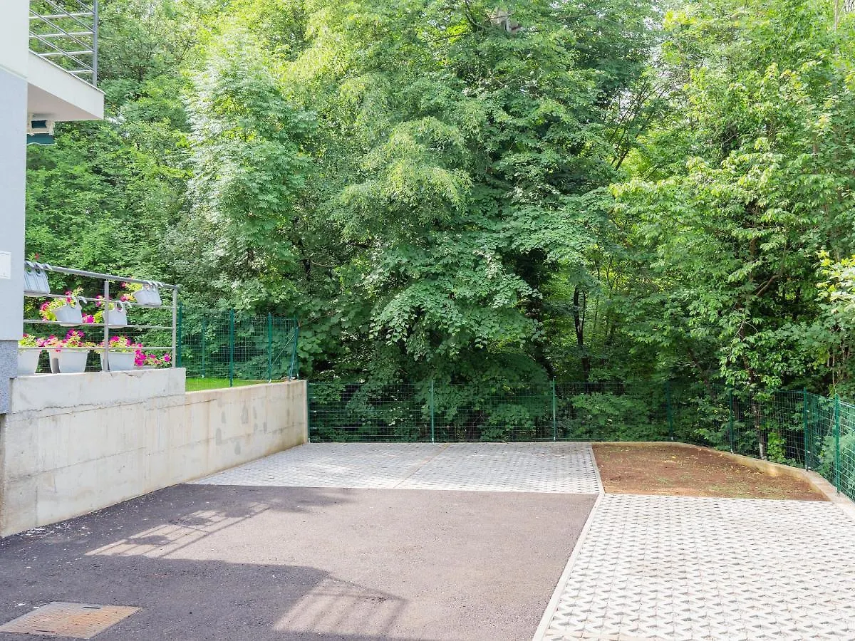 Birdsong Getaway Apartment Jurdani