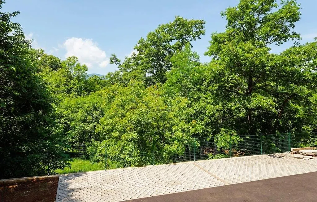 Birdsong Getaway Apartment Jurdani